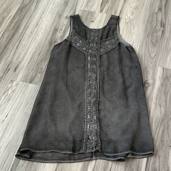 Altar'd State Dresses & Skirts - Altar'd State Gray Sleeveless Lace Mini Dress size L
